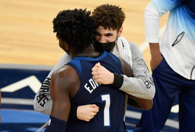 1620627228533049321.jpg https___dunkingwithwolves.com_wp-content_uploads_getty-images_2017_07_1231504708.jpg